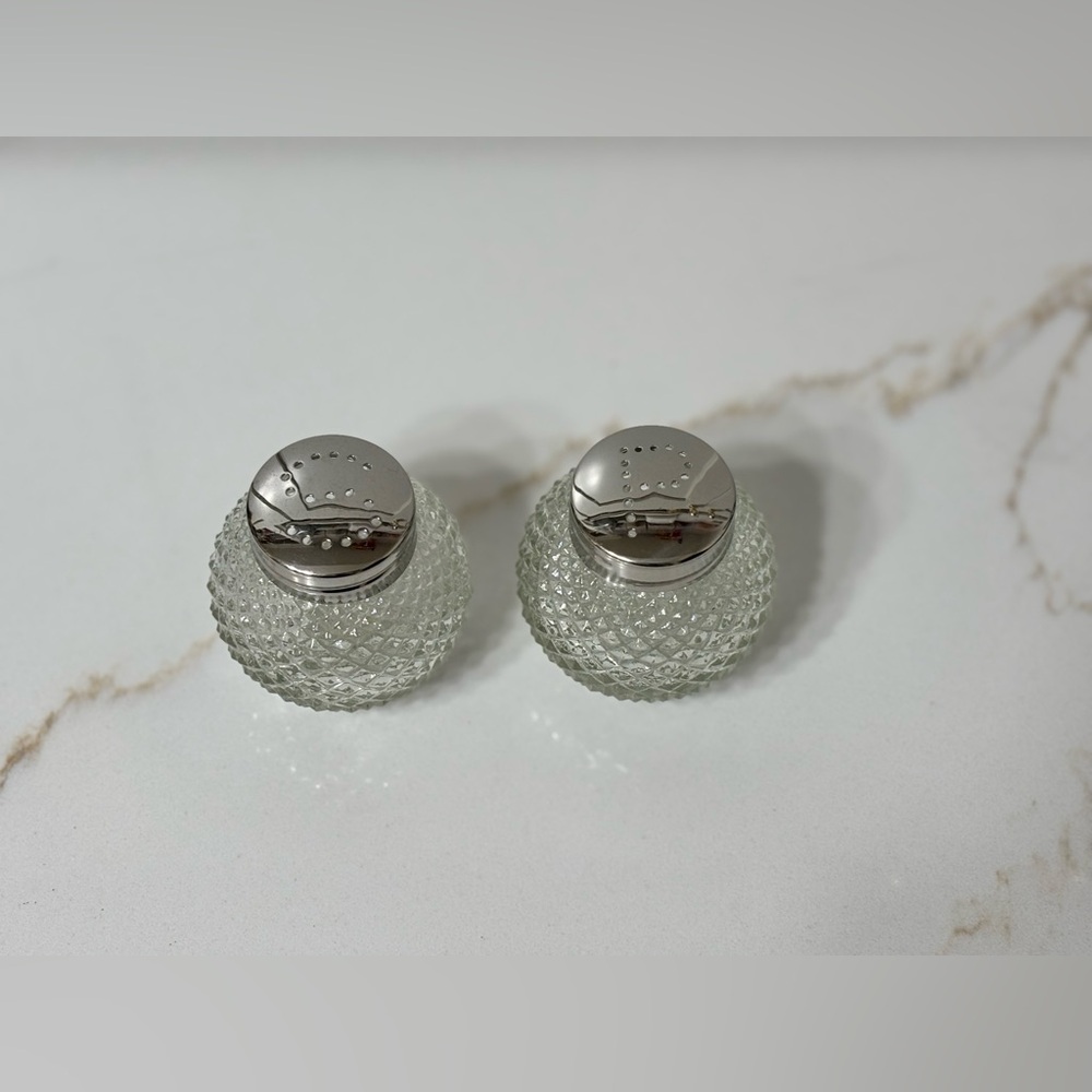 Vintage Woolworth Glass Salt & Pepper Shakers Hobnail Set w Box